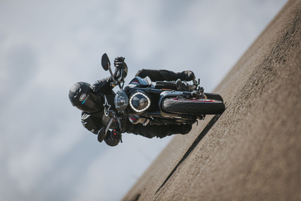 Ducati Monster, Yamaha MT-09 SP: compagne di giochi