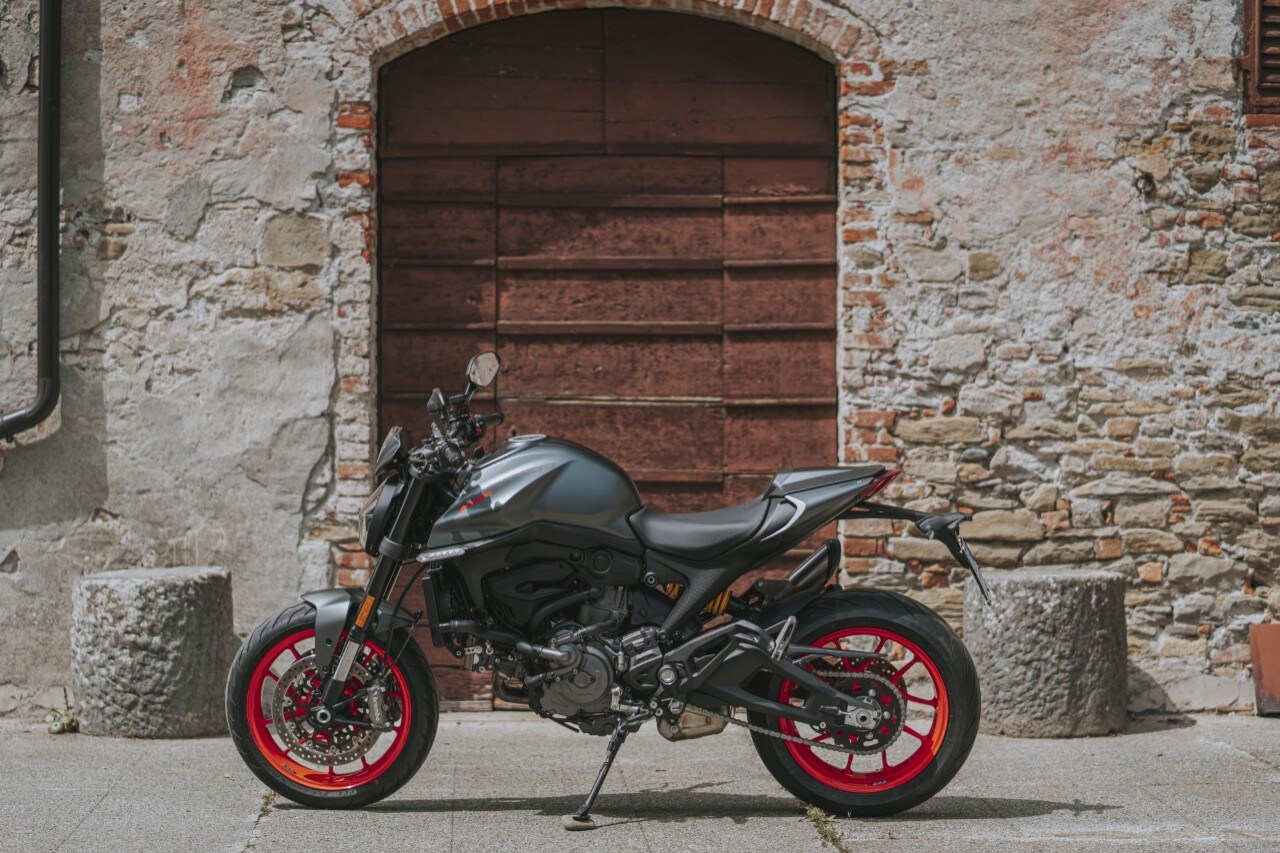 Ducati Monster, Yamaha MT-09 SP: compagne di giochi