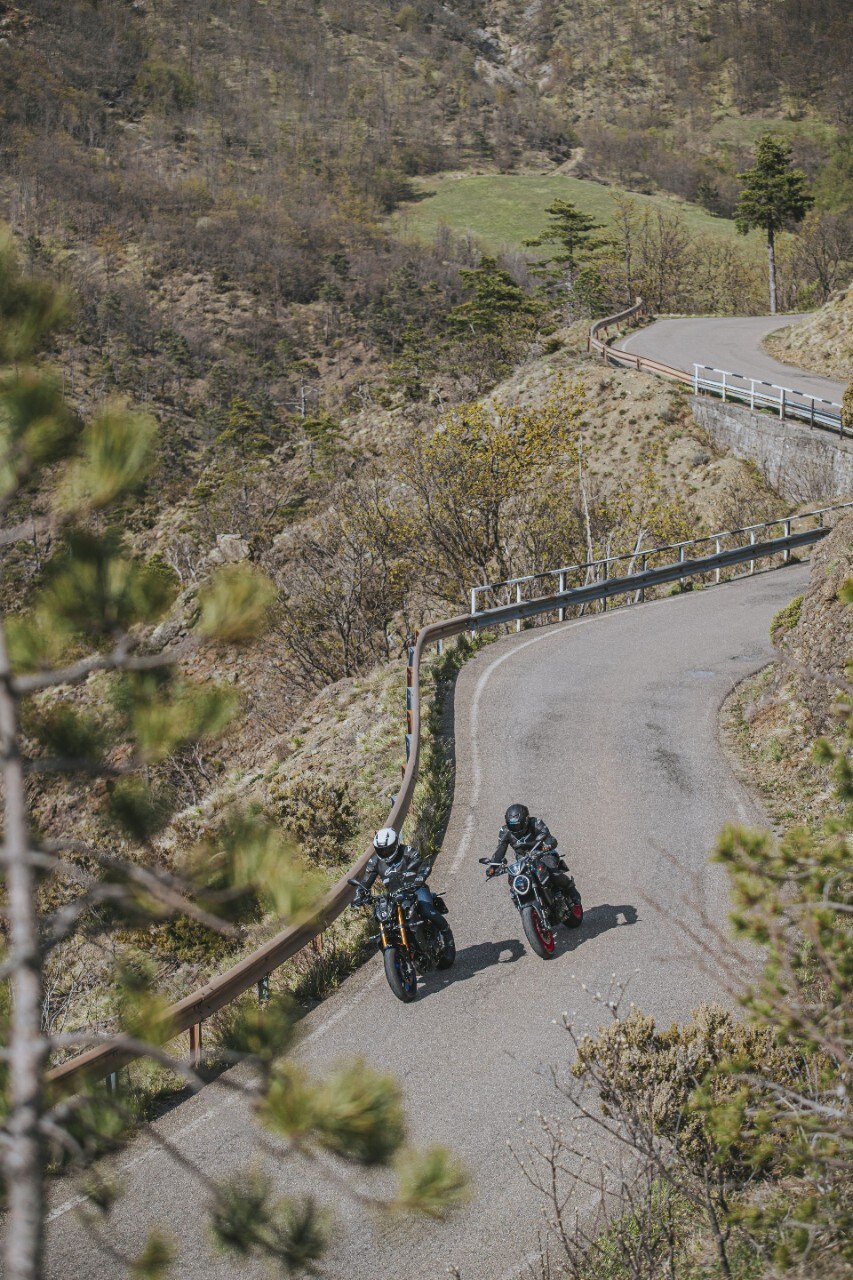 Ducati Monster, Yamaha MT-09 SP: compagne di giochi