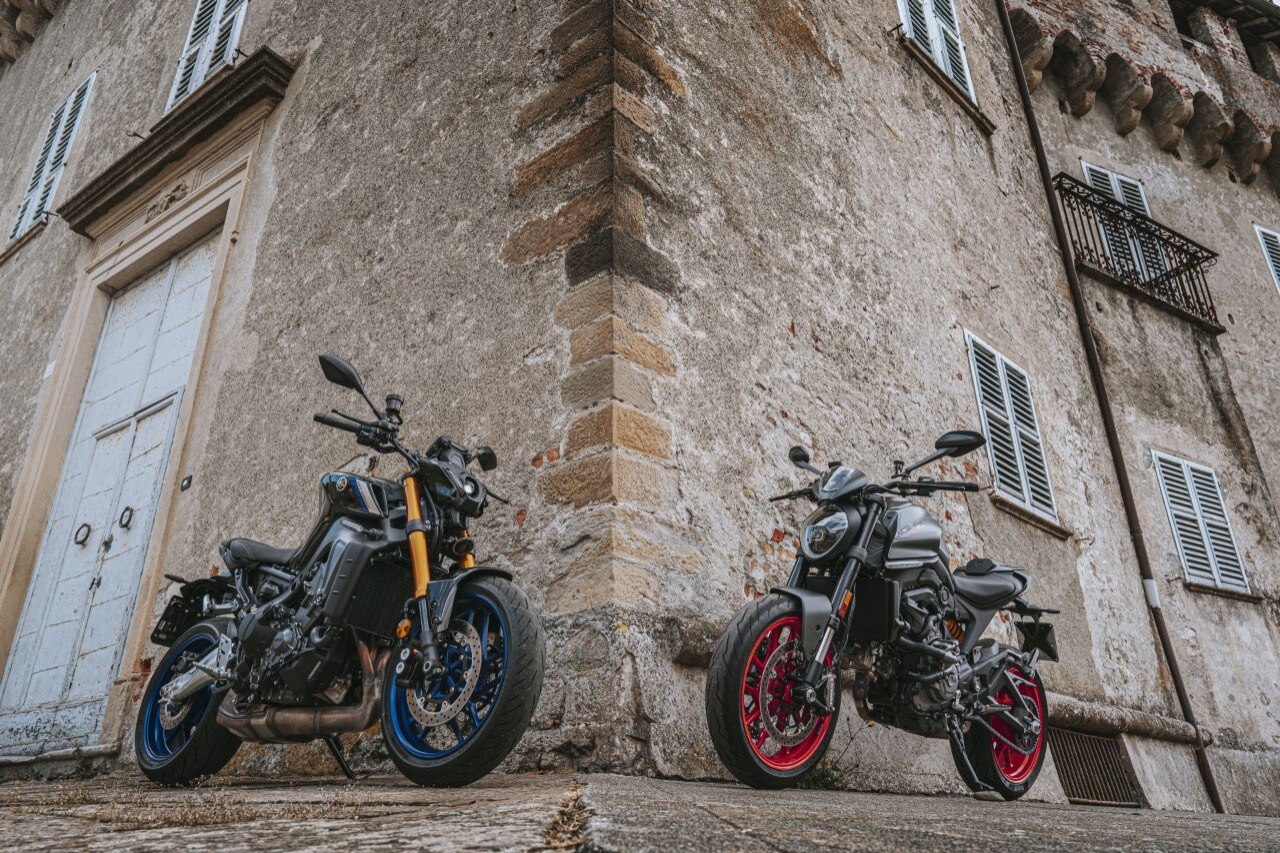 Ducati Monster, Yamaha MT-09 SP: compagne di giochi