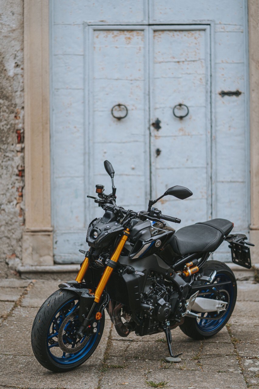 Ducati Monster, Yamaha MT-09 SP: compagne di giochi