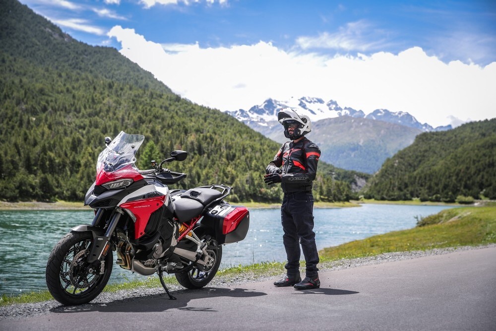 Ducati Multistrada V4 S: quattro modi di dire maxienduro
