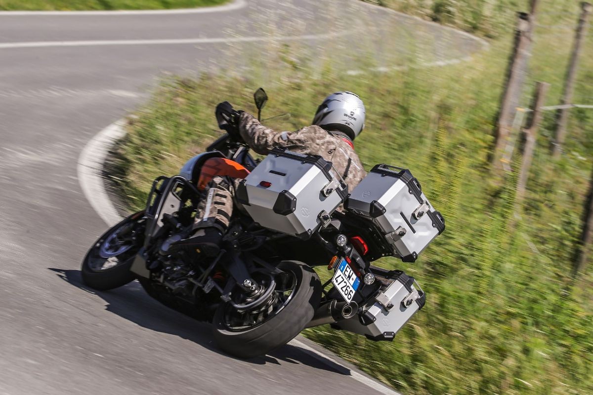  In vetta al mondo: comparativa maxienduro