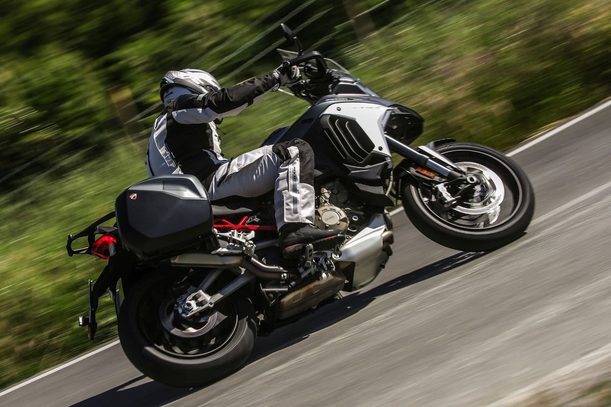  In vetta al mondo: comparativa maxienduro