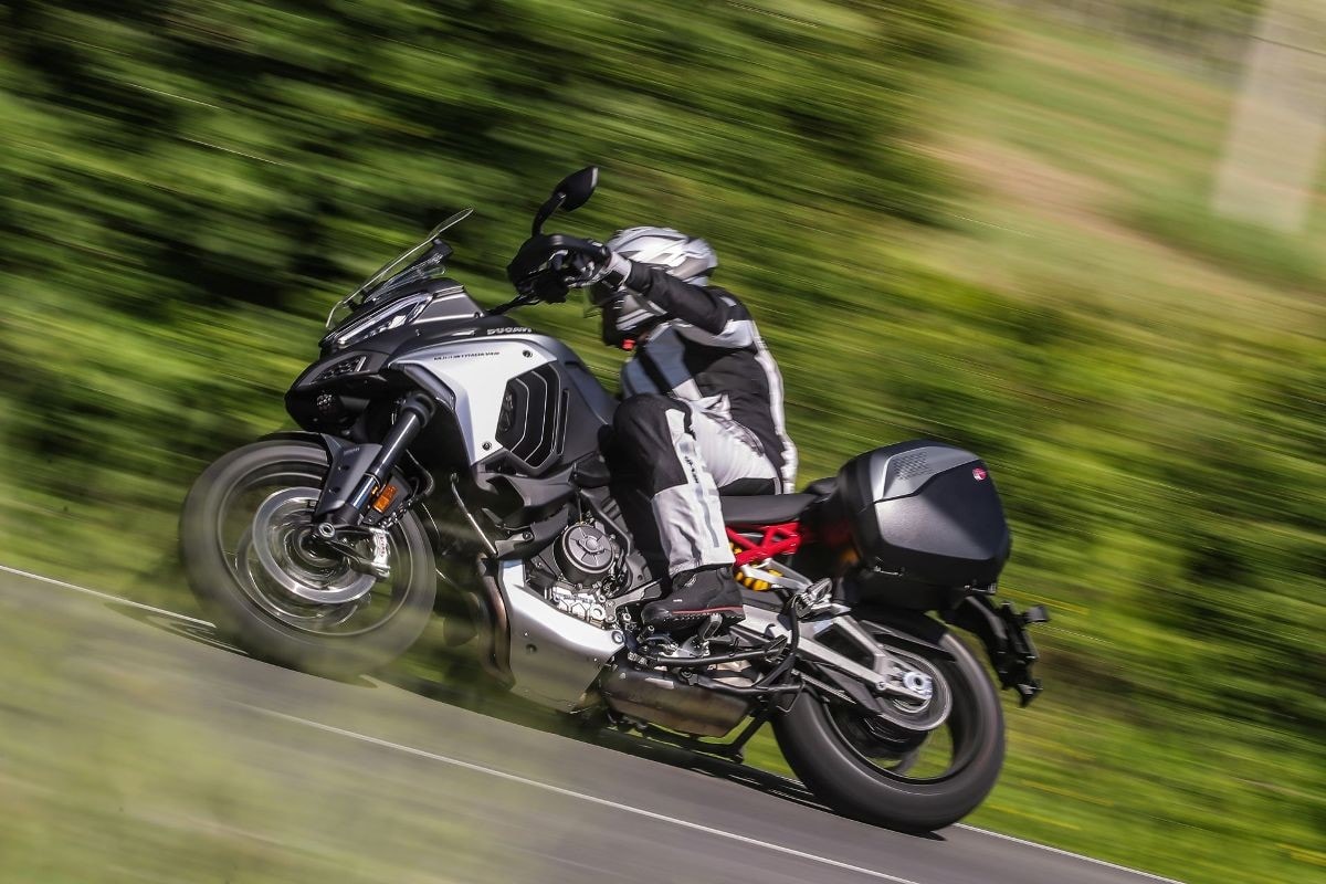  In vetta al mondo: comparativa maxienduro