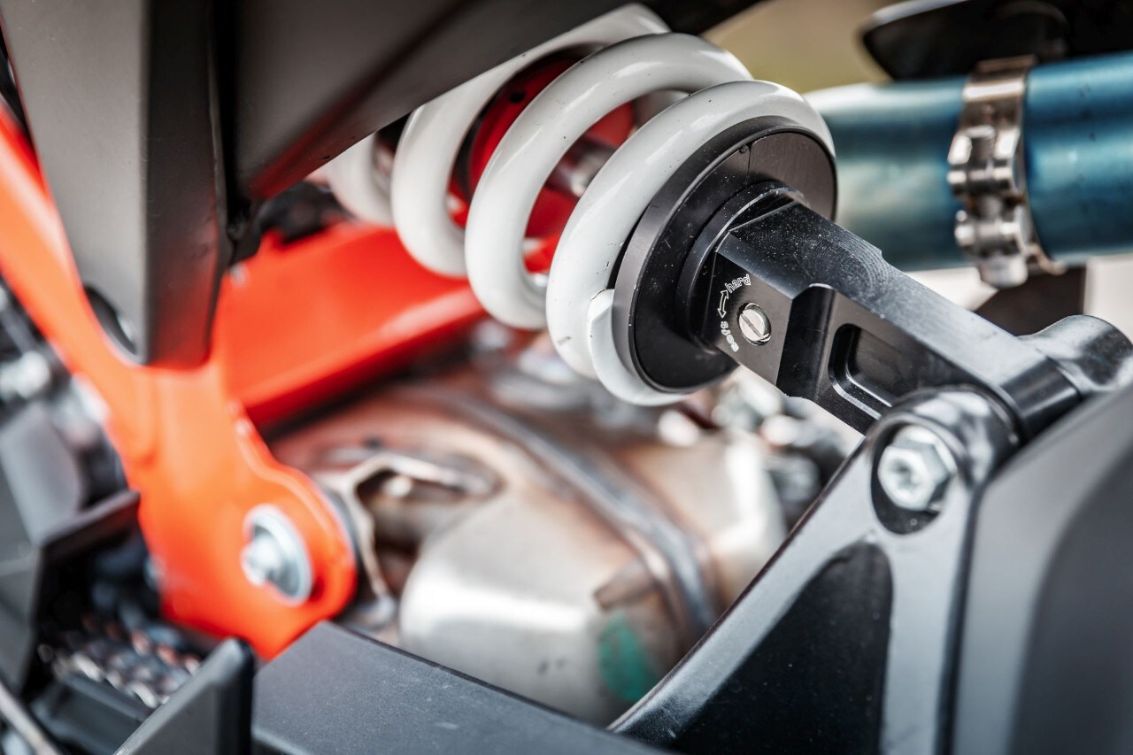 Comparativa naked (medie) sportive: KTM 890 Duke R, MV Agusta Brutale 800 RR SCS, Triumph Street Triple RS