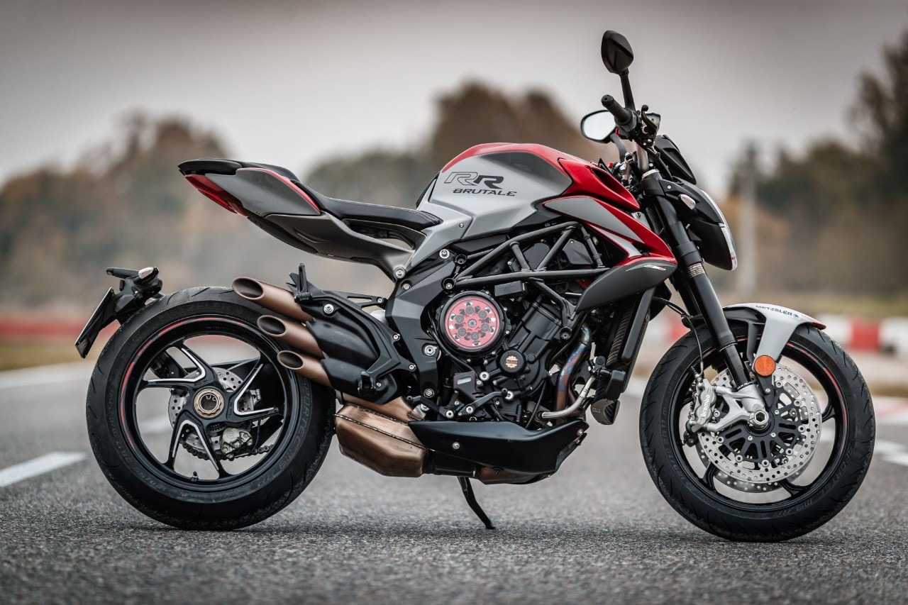 Comparativa naked (medie) sportive: KTM 890 Duke R, MV Agusta Brutale 800 RR SCS, Triumph Street Triple RS