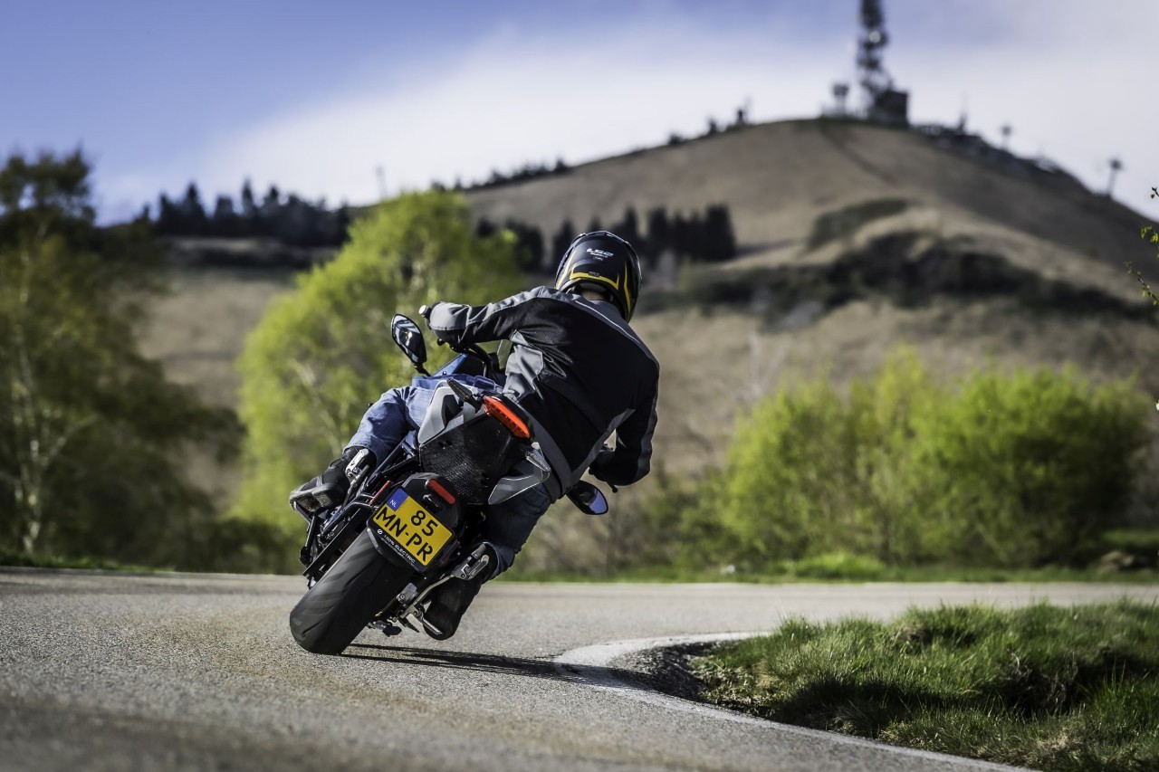 Zero SR/S: l'elisir di lunga STRADA