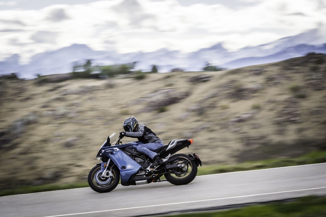 Zero SR/S: l'elisir di lunga STRADA