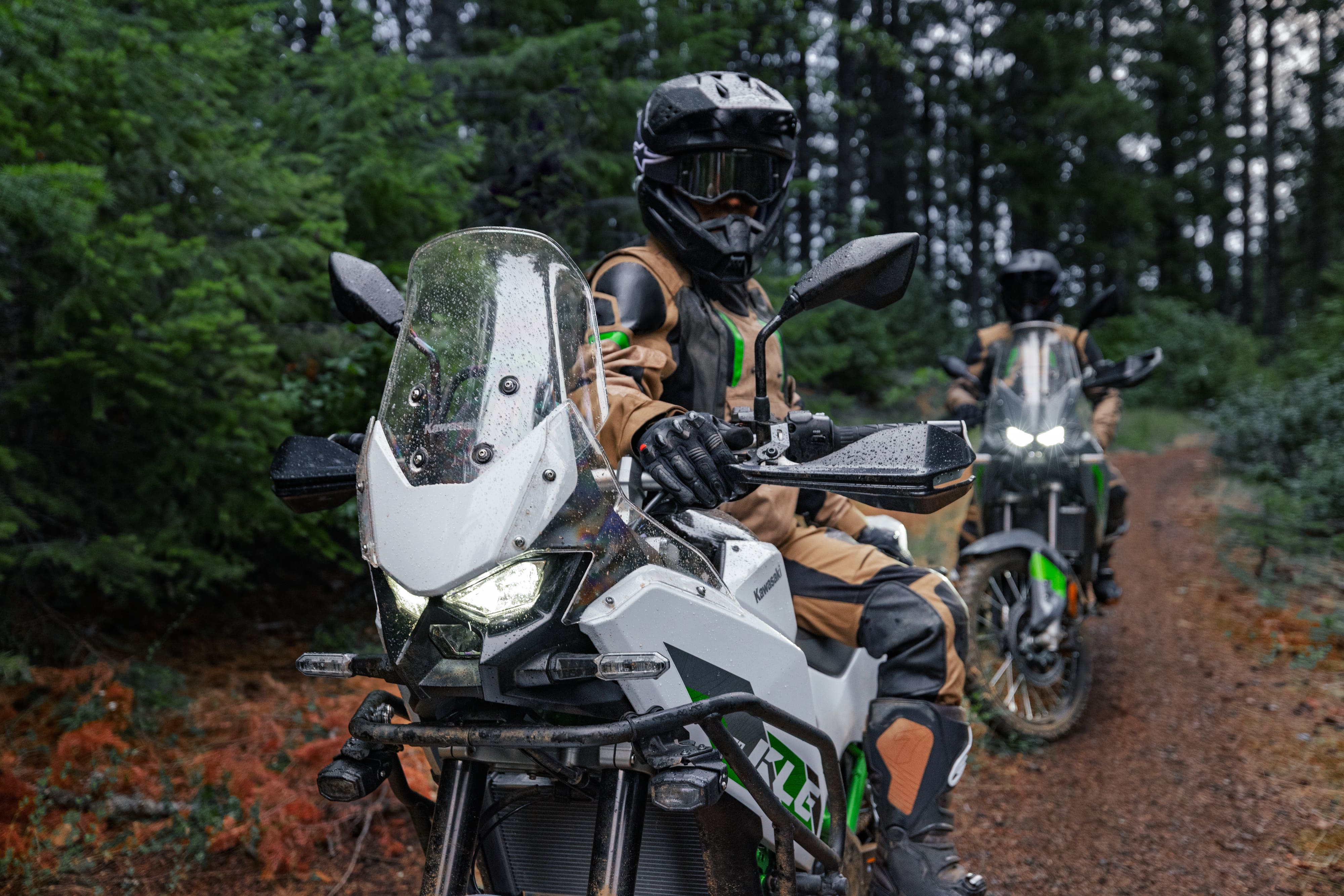 Nuova Kawasaki KLE500 2026: l’adventure alla portata di tutti