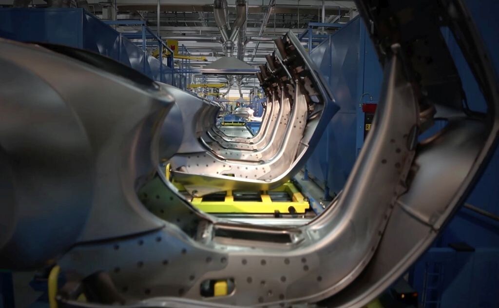 Piaggio: accordo coi sindacati per la ripartenza