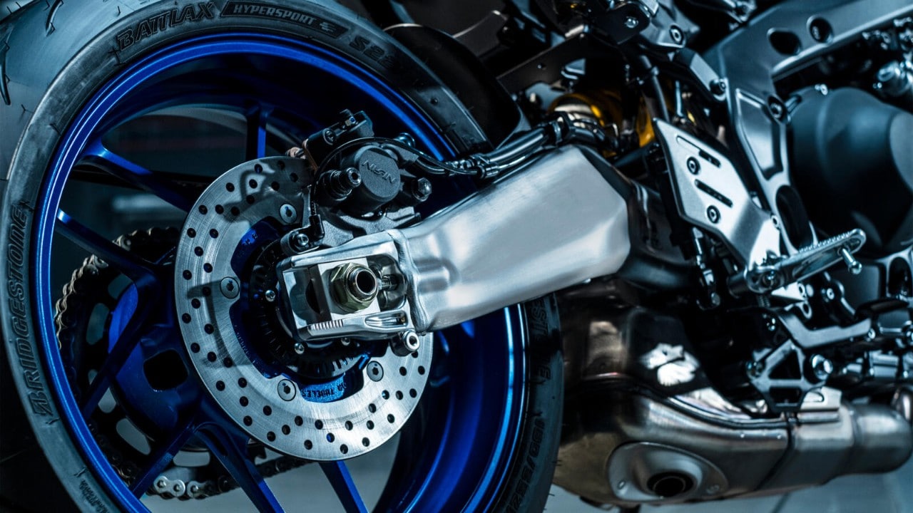 Nuova Yamaha MT-09 SP: ancora più performante