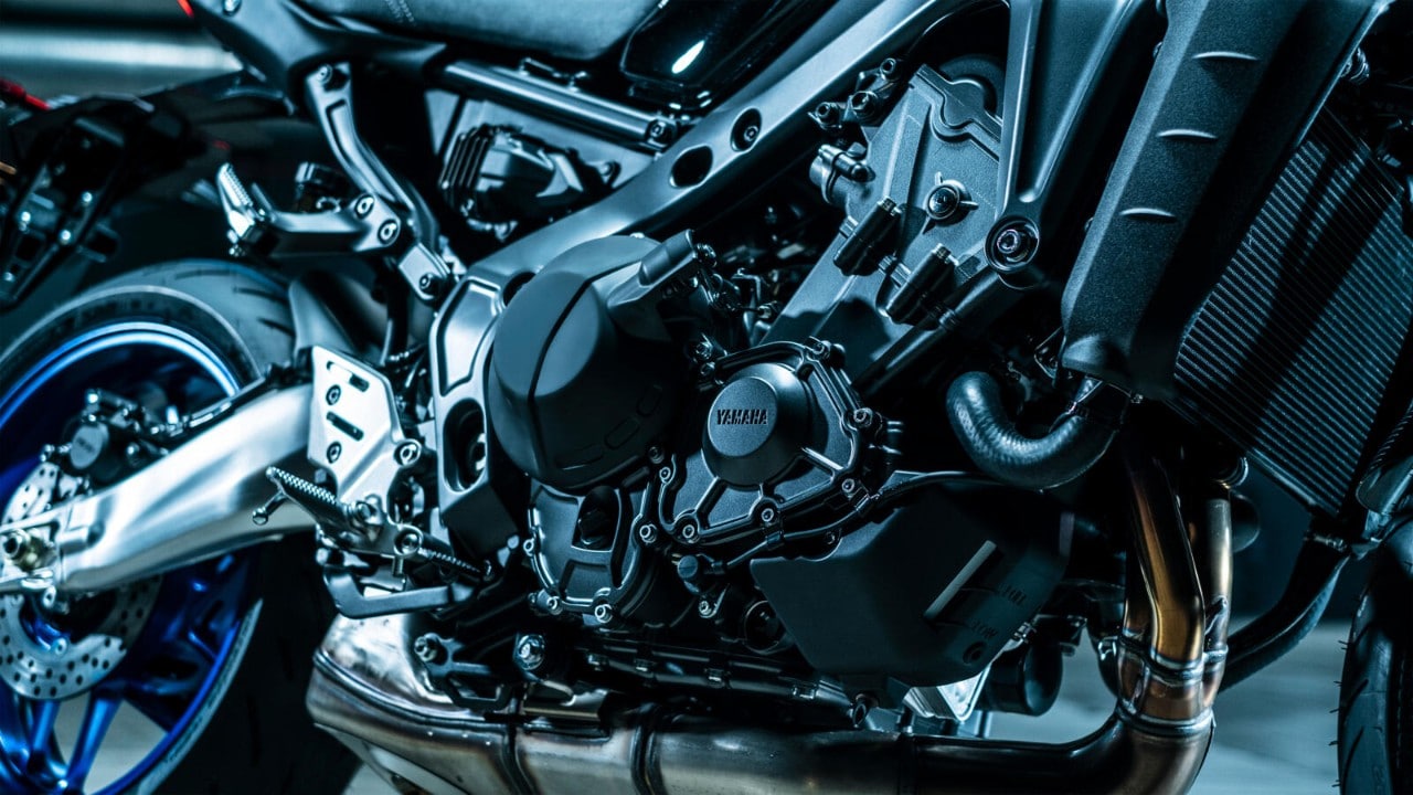Nuova Yamaha MT-09 SP: ancora più performante