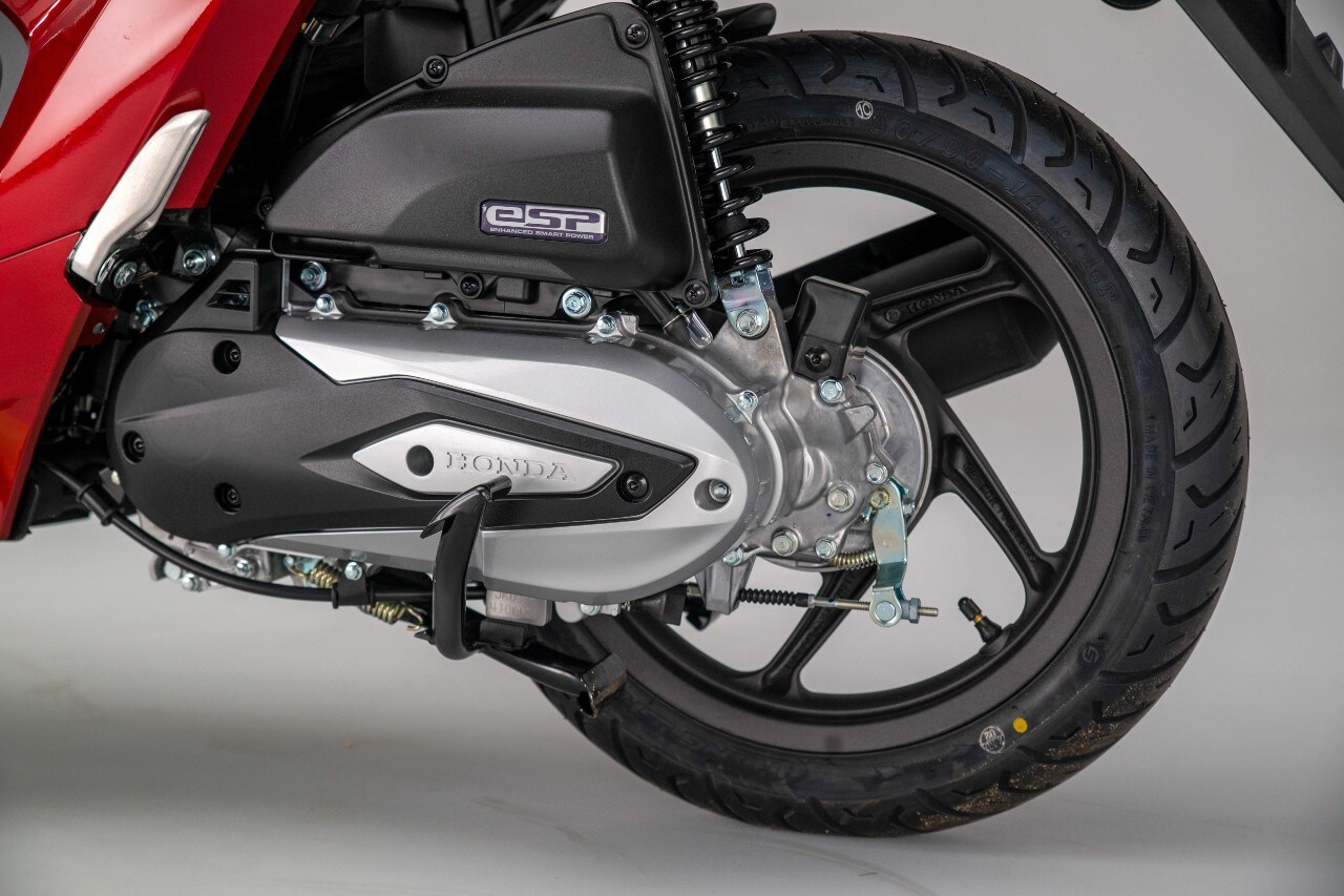 Honda Vision 110: è tutto nuovo