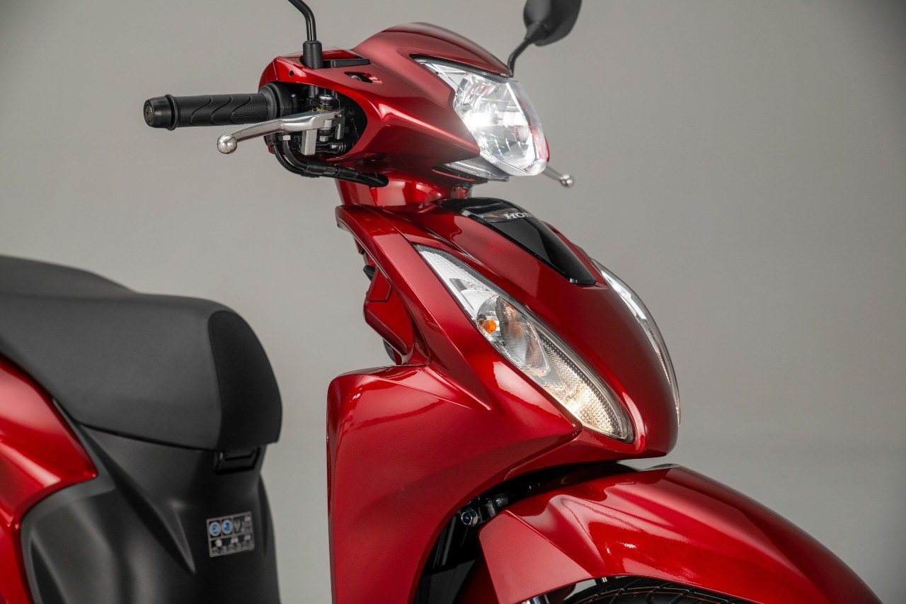 Honda Vision 110: è tutto nuovo