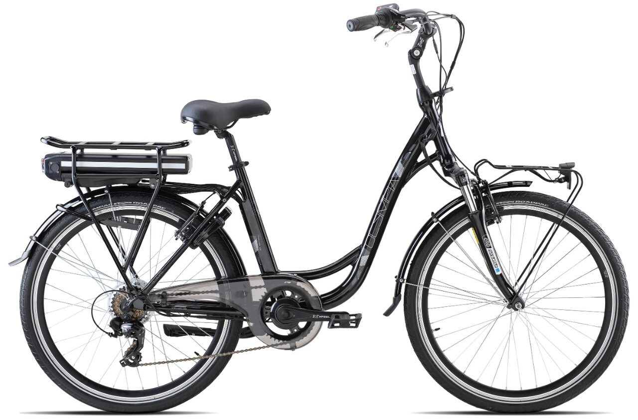 <div class='descrGalleryTitle'>Energò </div><div class='descrGalleryText'><p>Un modello espressamente dedicato agli spostamenti nel contesto urbano è Energò. E’ provvista di una batteria da 365Wh, quanto basta per affrontare senza patemi tutti gli spostamenti della giornata. La centralina “Sinus” è molto silenziosa e fornisce un’assistenza fluida. Il motore da 250 Wh è dotato di connettori waterproof. Nei centri storici è di grande utilità la funzione “walk assist”, che aiuta a spingere la bicicletta mentre si cammina. Energò costa 1.087 euro.</p>
</div>