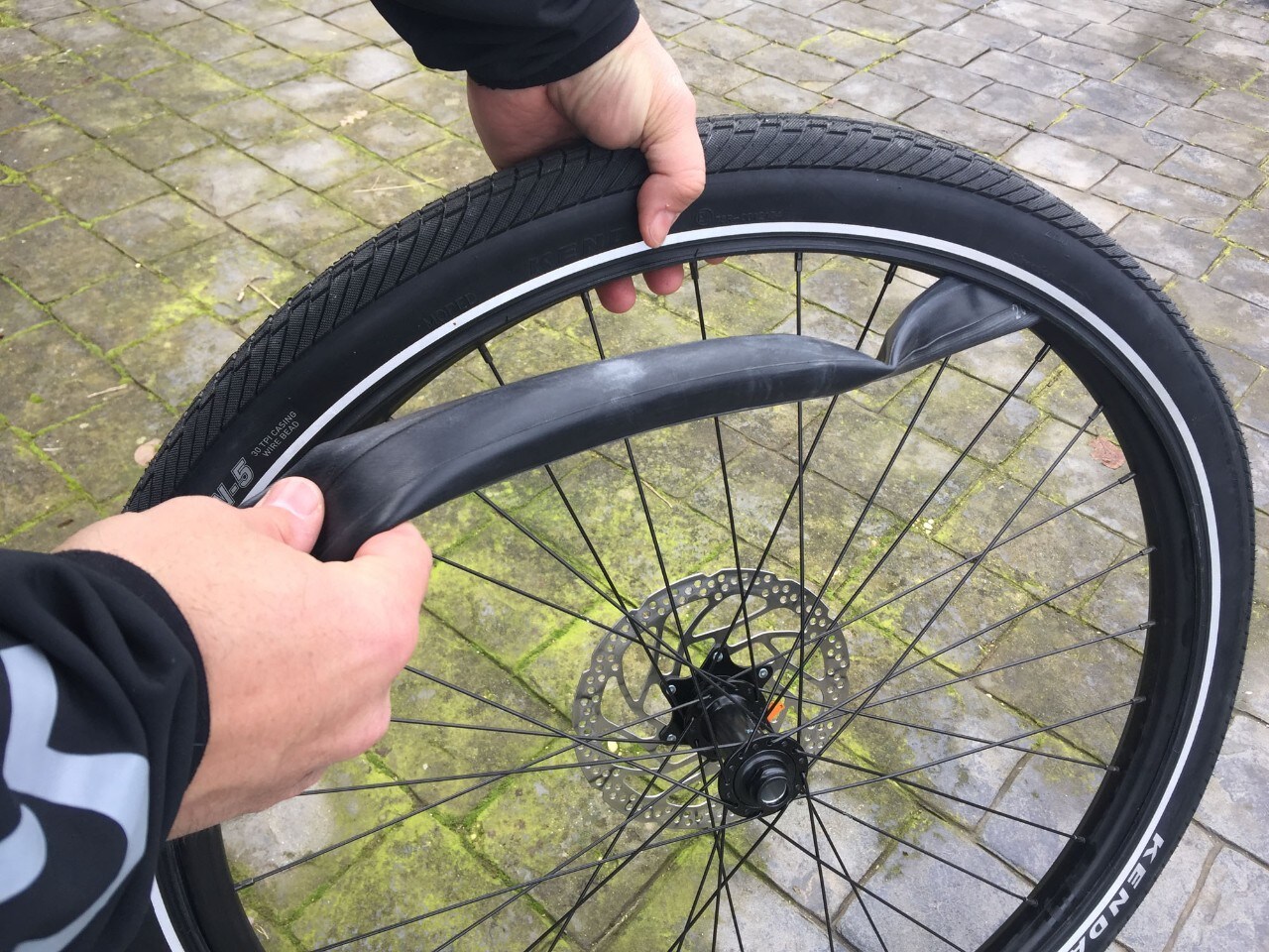 Come riparare o sostituire una camera d'aria su una bici - Dueruote
