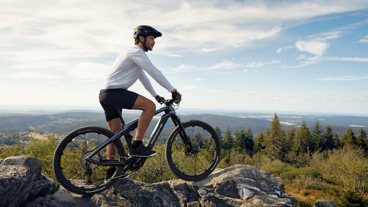 Porsche punta sulle e-bike