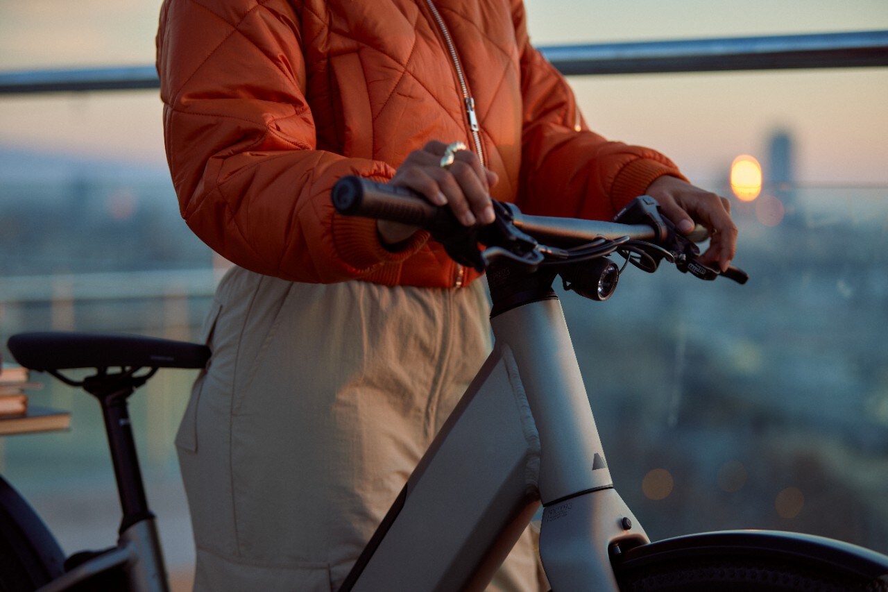 Precede:ON AL: la nuova city e-bike firmata Canyon