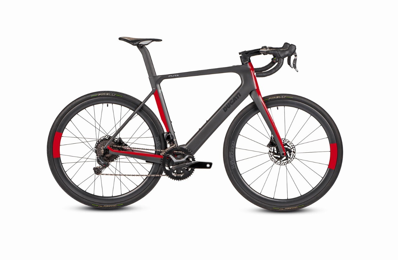 Nuove e-bike Ducati 2022, c’è anche la Futa da strada