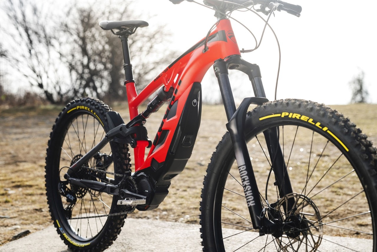 Nuove e-bike Ducati 2022, c’è anche la Futa da strada