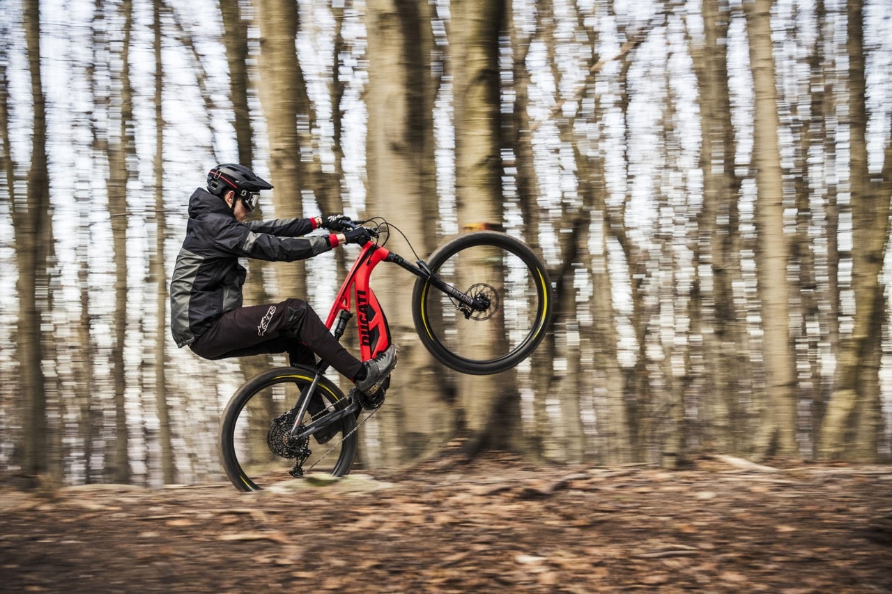 Nuove e-bike Ducati 2022, c’è anche la Futa da strada
