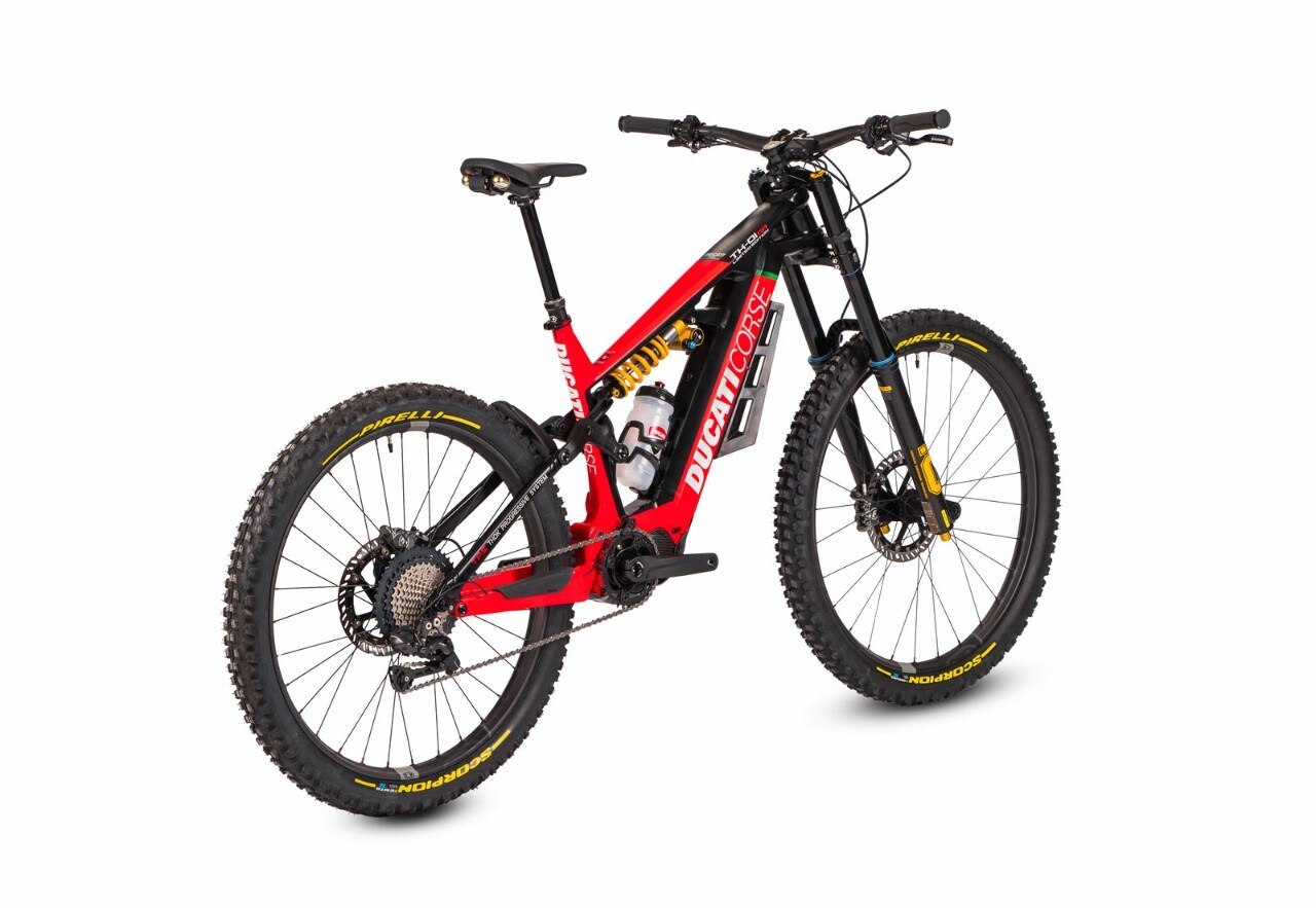 Nuove e-bike Ducati 2022, c’è anche la Futa da strada