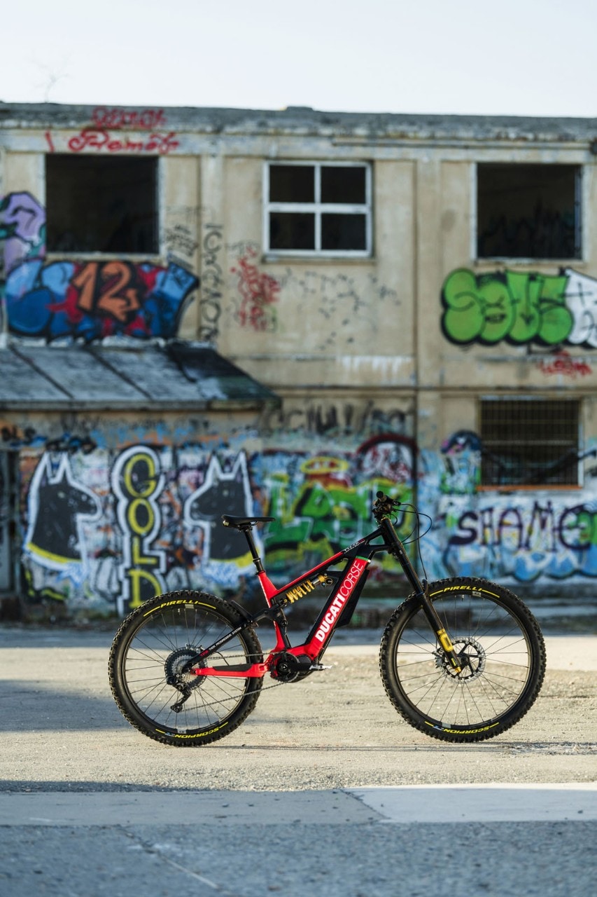 Nuove e-bike Ducati 2022, c’è anche la Futa da strada