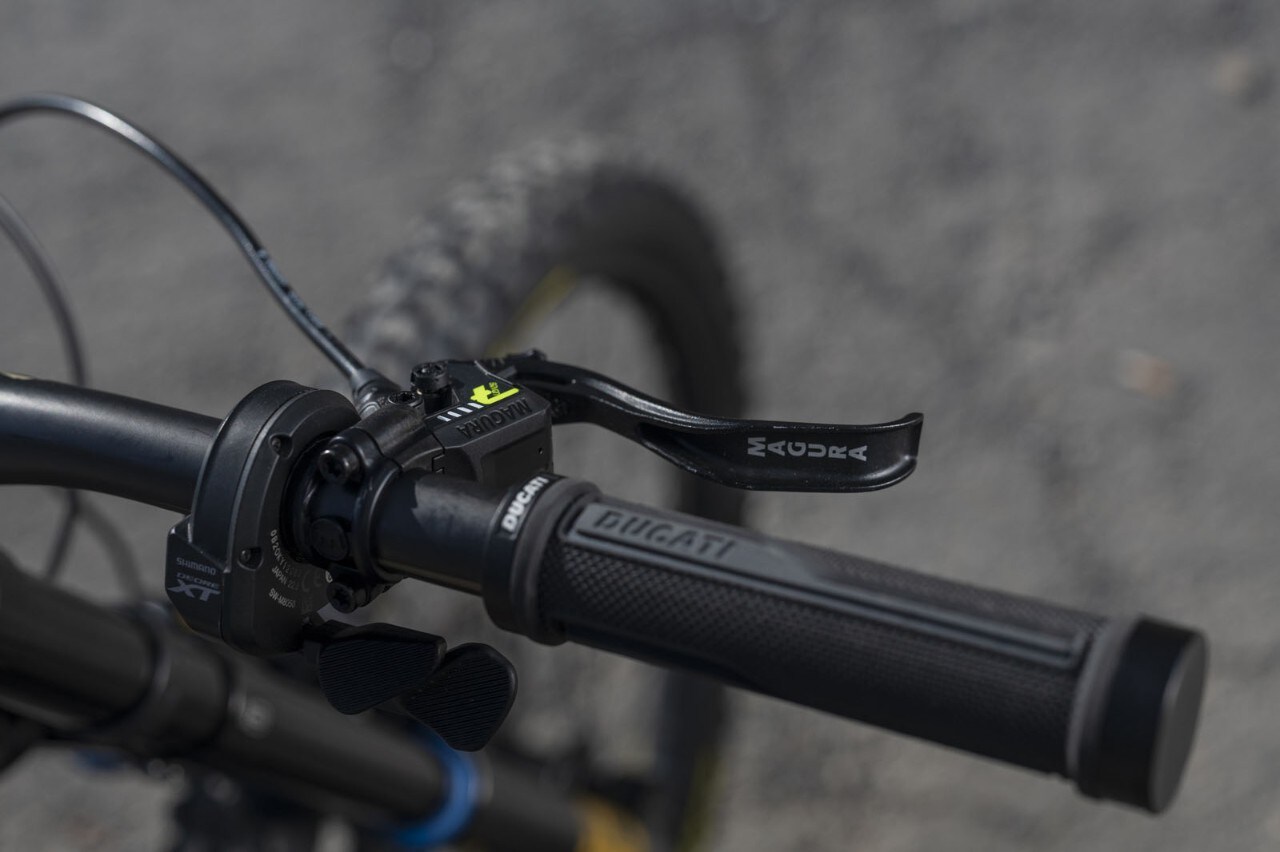 Nuove e-bike Ducati 2022, c’è anche la Futa da strada