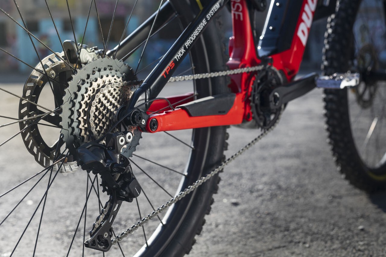 Nuove e-bike Ducati 2022, c’è anche la Futa da strada