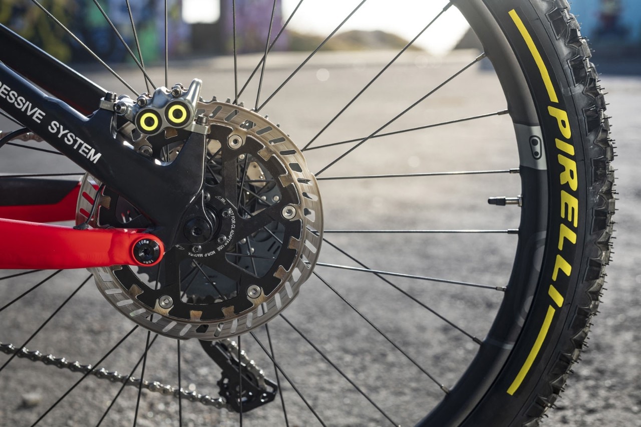 Nuove e-bike Ducati 2022, c’è anche la Futa da strada