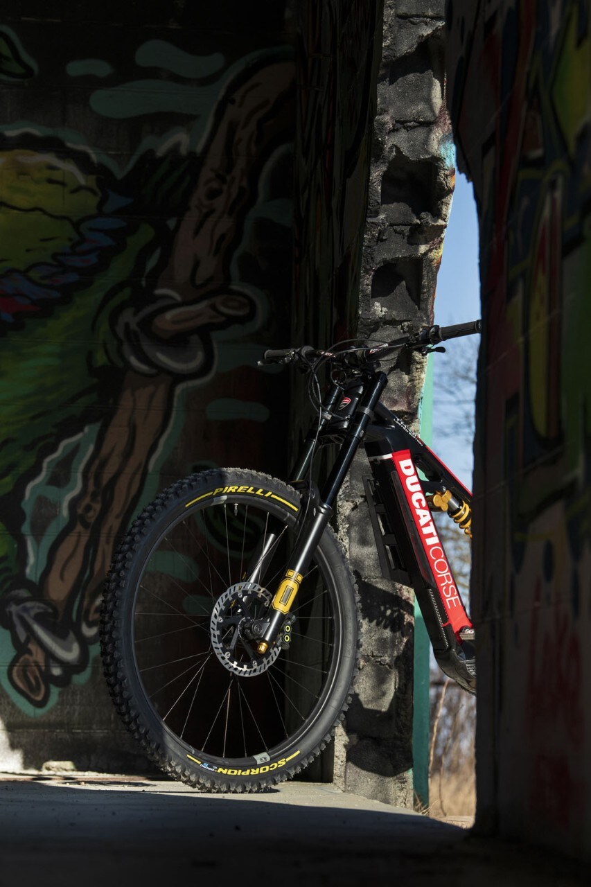 Nuove e-bike Ducati 2022, c’è anche la Futa da strada