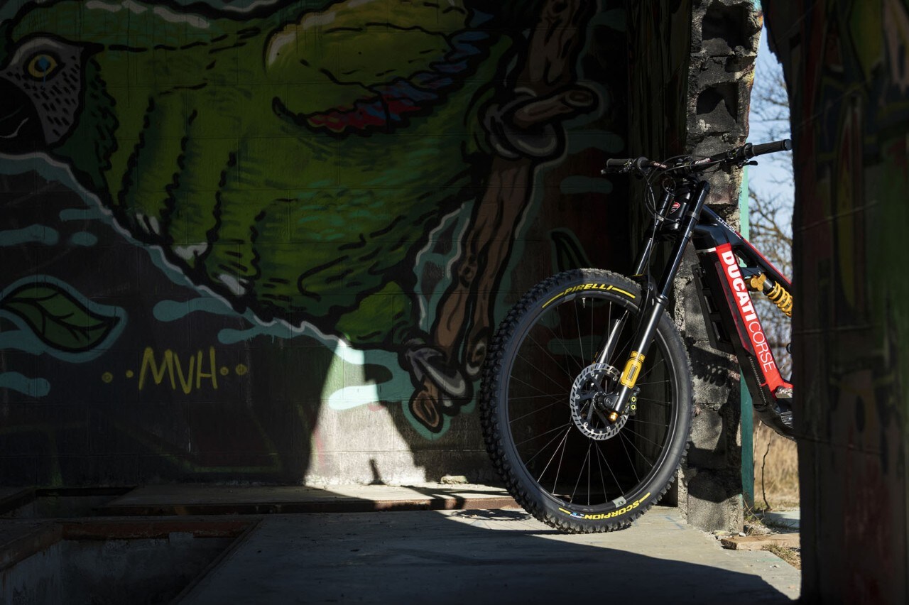 Nuove e-bike Ducati 2022, c’è anche la Futa da strada