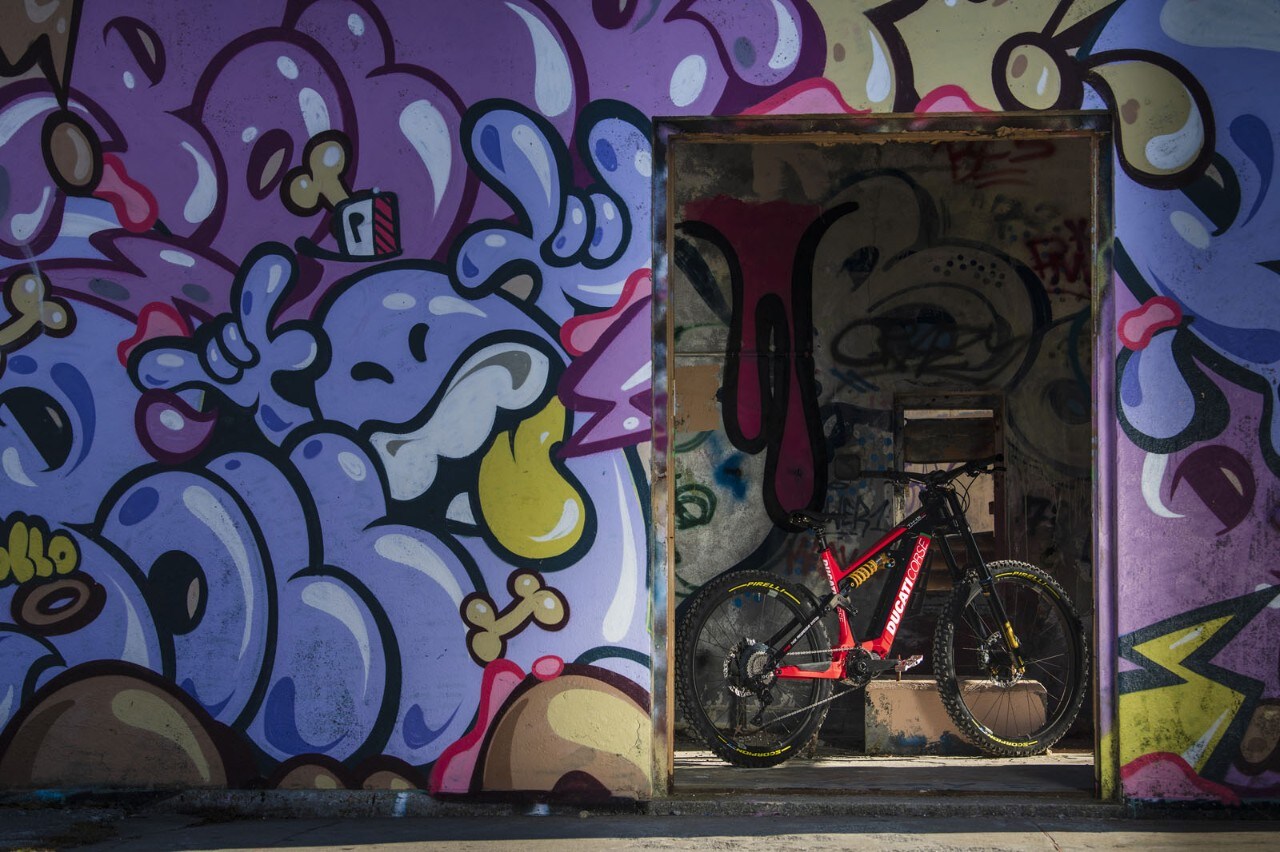 Nuove e-bike Ducati 2022, c’è anche la Futa da strada