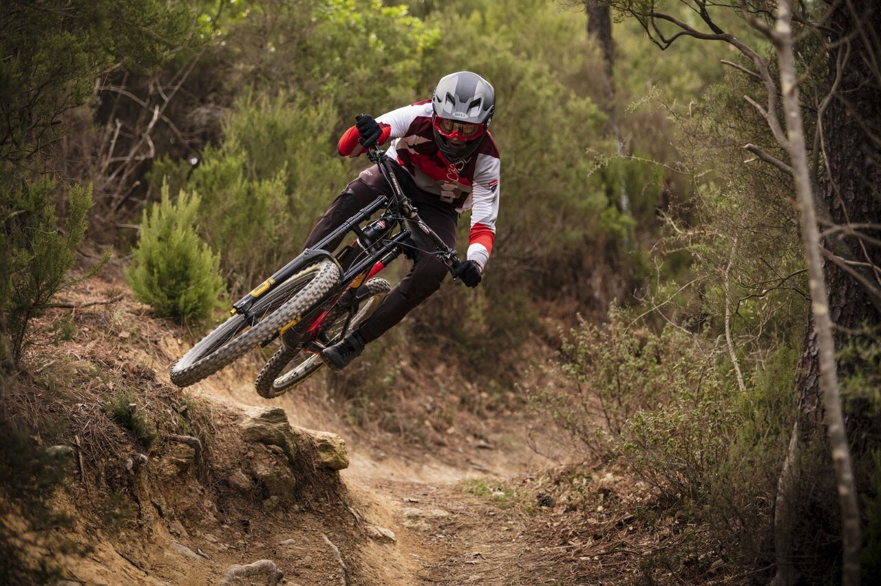 Nuove e-bike Ducati 2022, c’è anche la Futa da strada