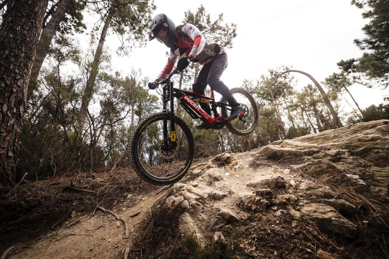 Nuove e-bike Ducati 2022, c’è anche la Futa da strada