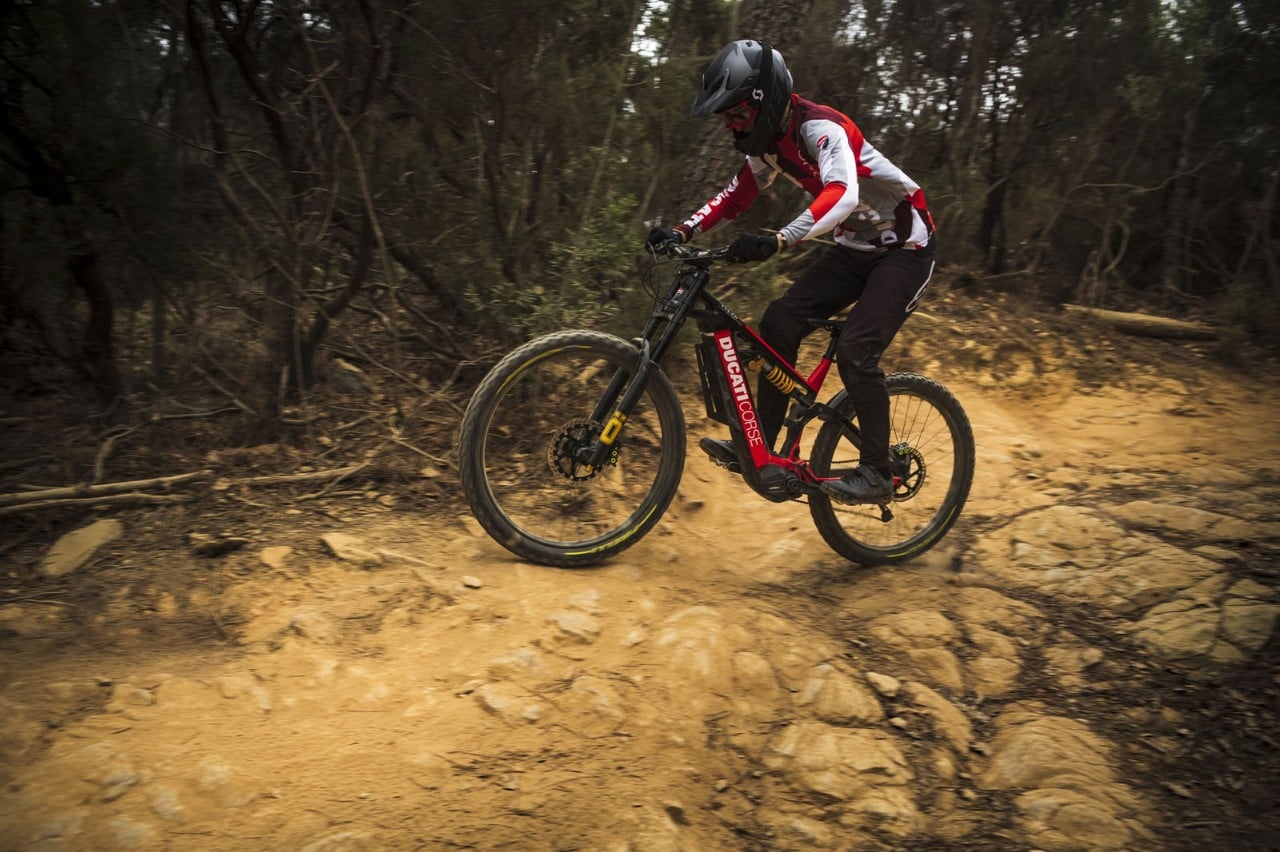 Nuove e-bike Ducati 2022, c’è anche la Futa da strada