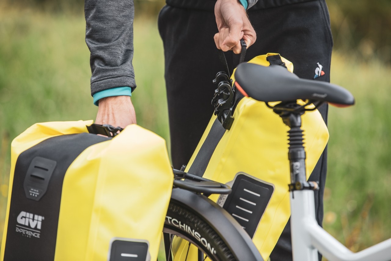 GIVI-Bike: come trasformare (tutte) le bici in un cargo!