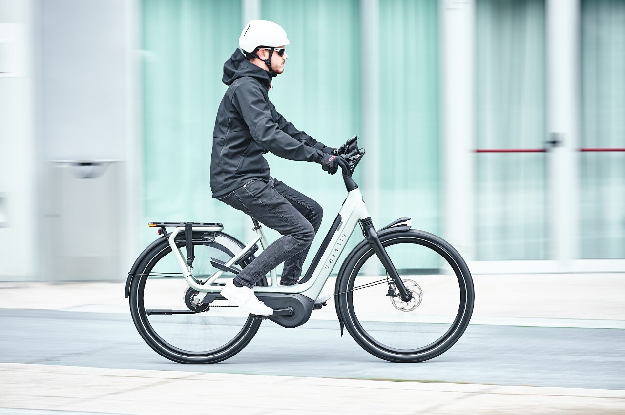 Gazelle Avignon C380 HMB: city e-bike all’olandese
