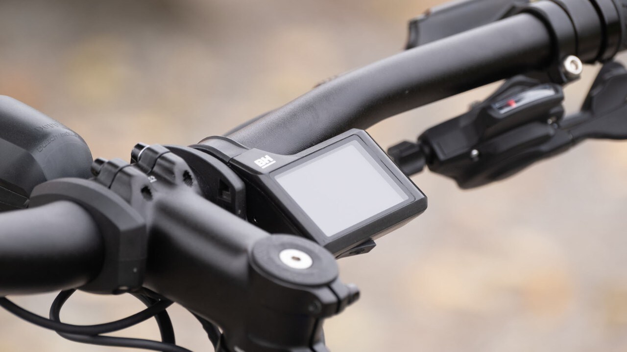 BH Core Cross, e-bike con motore leggero 2EXMAGII