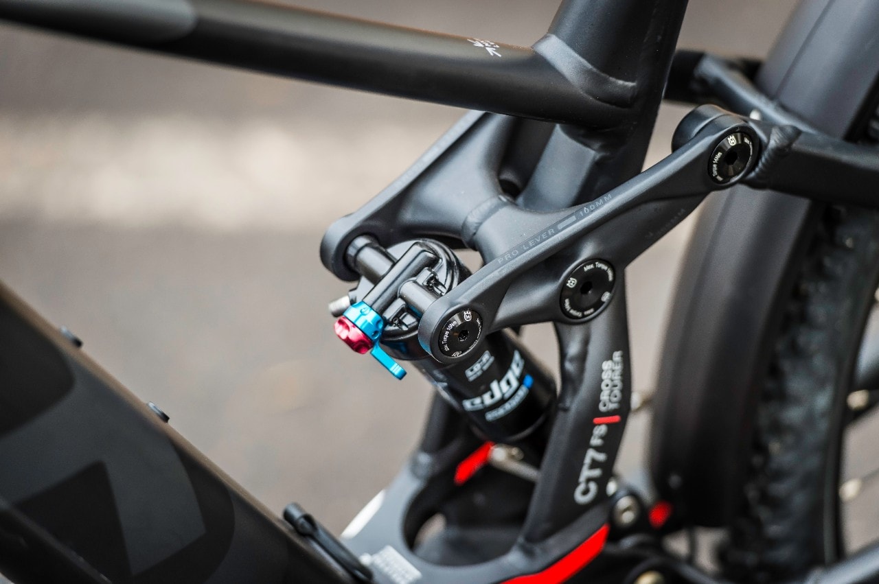 Husqvarna Cross Tourer 7-FS: pronta a TUTTO!