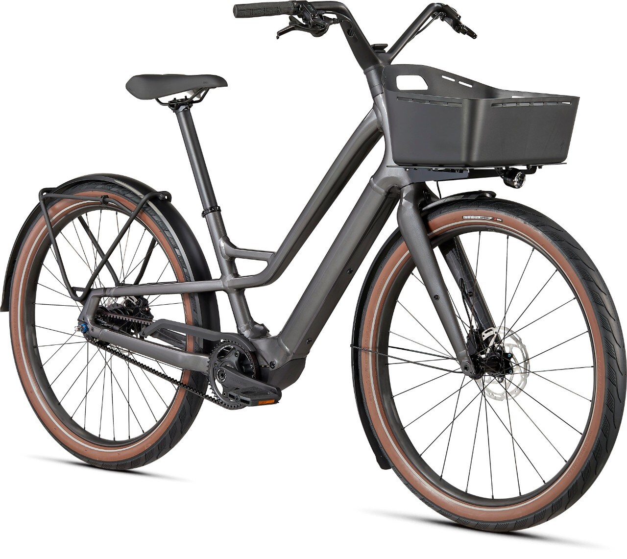 <div class='descrGalleryTitle'>Turbo Como</div><div class='descrGalleryText'><p>Pensata per fare tutto in città, la Como SL 5.0 è un’ottima candidata per gli spostamenti quotidiani facendo il minimo sforzo grazie al motore Specialized SL 1.1. Ma non solo; il telaio, il manubrio a “V” come altri componenti sono studiati per renderla facile e robusta, mentre per la praticità monta un portapacchi anteriore con supporto proprio e una struttura posteriore per agganciare borse laterali.</p>
<p><b>Turbo Como SL 5.0 è in vendita con il 25% di sconto a 3.200 euro</b>. Le taglie e i colori sono disponibili al link.</p>
<p>Disponibile anche la versione precedente, <b>Turbo Como SL 4.0, al prezzo di 2.800 euro.</b></p>
</div>