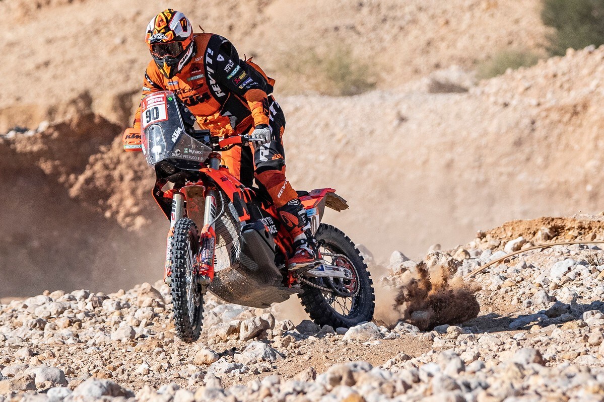 Dakar 2022 Stage 5, Petrucci c'è!! - Dueruote