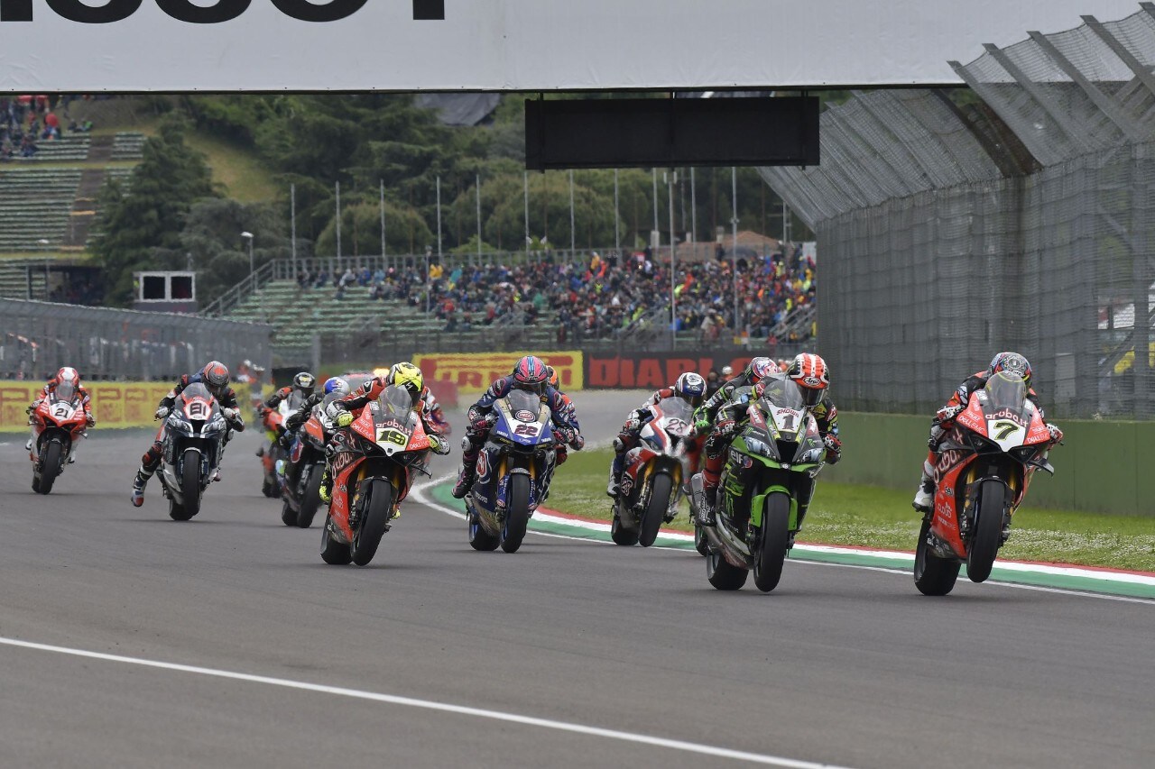 SBK Imola: la pioggia ferma la rincorsa di Rea