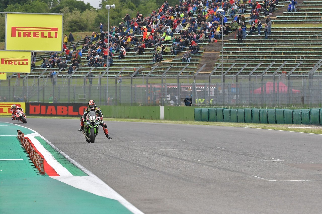SBK Imola: la pioggia ferma la rincorsa di Rea