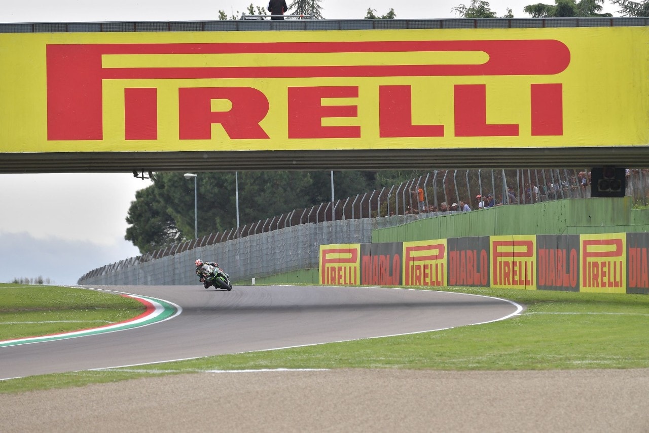 SBK Imola: la pioggia ferma la rincorsa di Rea