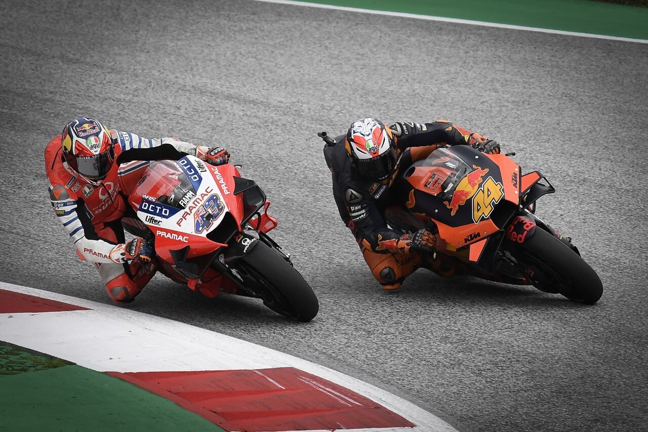 MotoGP Stiria: Oliveira VINCE, è ancora KTM!