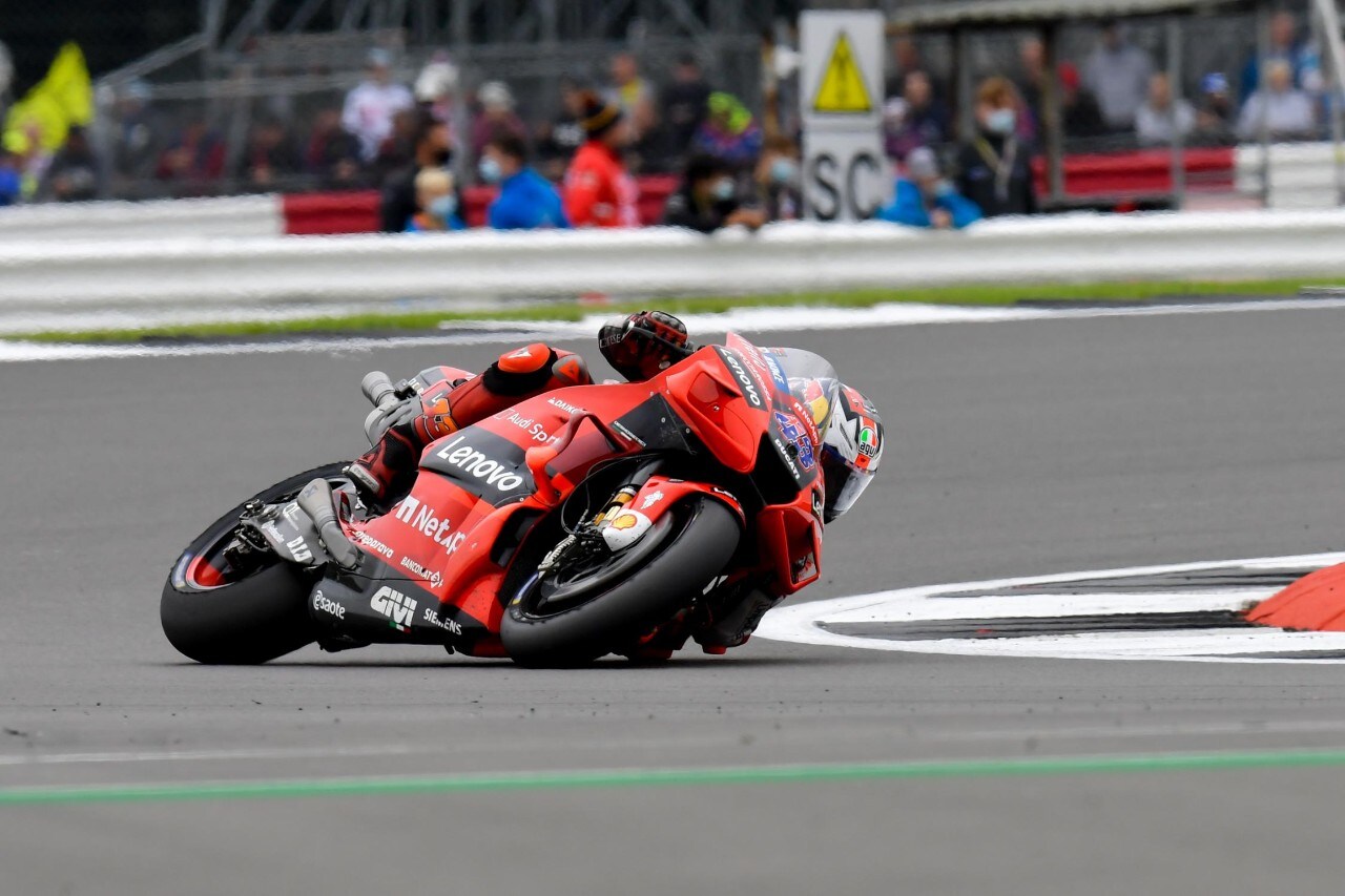 MotoGP, Silverstone è di Quartararo. Aprilia sul podio