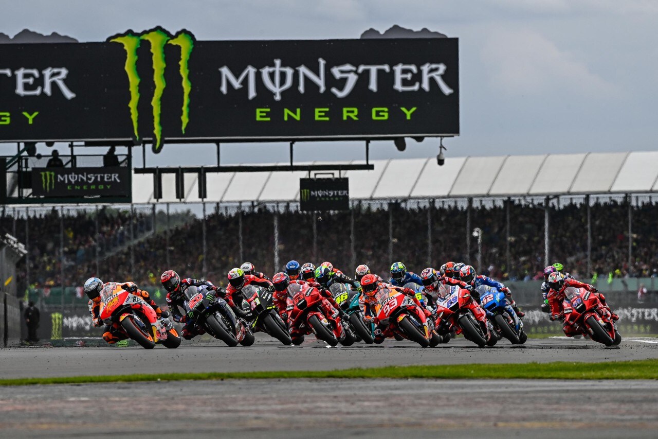 MotoGP, Silverstone è di Quartararo. Aprilia sul podio