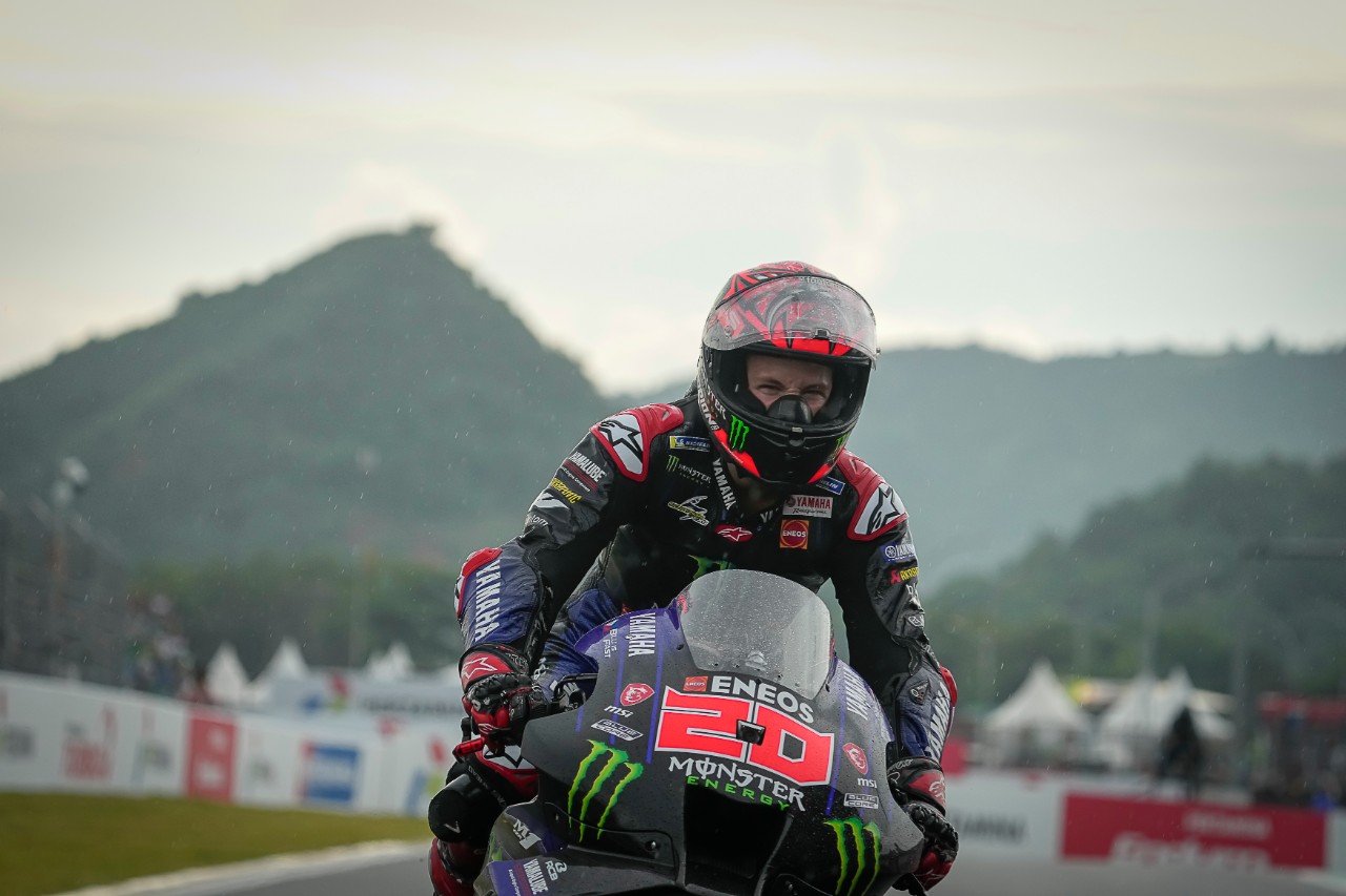 MotoGP Indonesia: vince Oliveira. Paura per Marquez: grave incidente nel warm up 